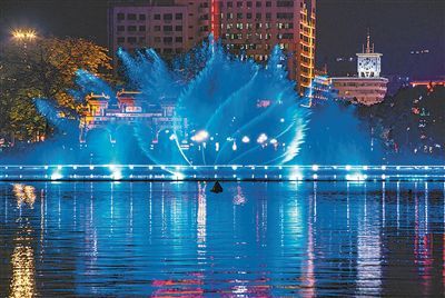 肇慶星湖牌坊音樂噴泉煥新重開，點亮城市夜經濟