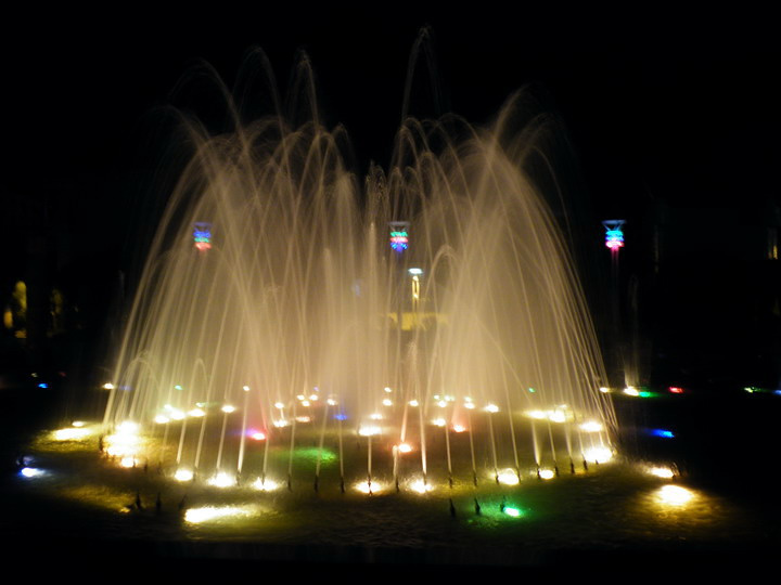 江西景德鎮(zhèn)夜景噴泉攝影 太陽(yáng)照樣升起